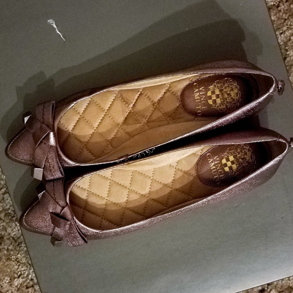 Vince Camuto flats